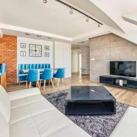 Close-golden - Cozy And Bright - Great Location &swietej Barbary Apartmán